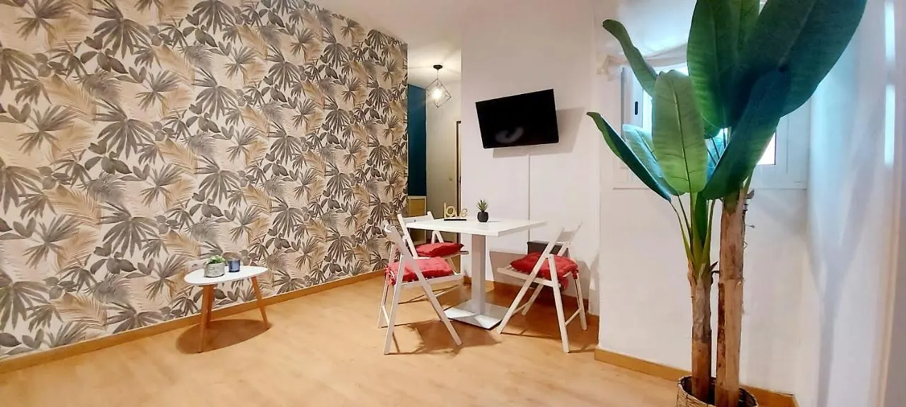 Central City Comfort Seville Apartment