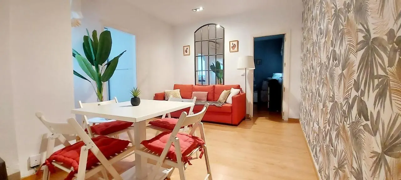 Central City Comfort Seville Apartment